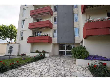 location appartement 3 pièces 84 m² à auch (32000)