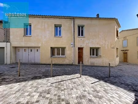 maison de village à vendre 162m²  4 chambres  1 bureau  cour  grand garage et jardin non..