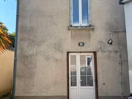 vente immeuble à sablé-sur-sarthe (72300) : à vendre / 79m² sablé-sur-sarthe