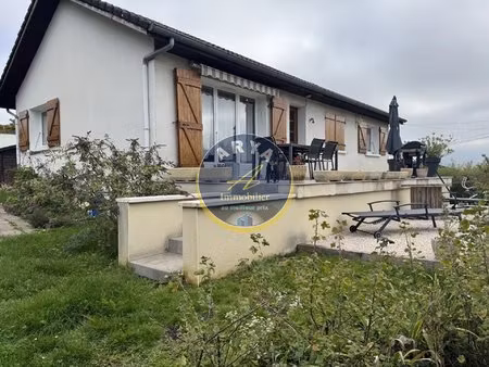 maison 3 chambres avec terrasse  jardin  garage et grand sous-sol complet - fleurey-sur-ou