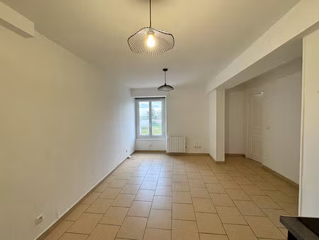 location appartement 3 pièces 52 m² à ully-saint-georges (60730)
