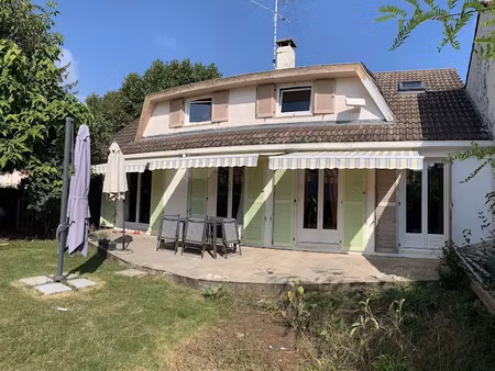 vente maison 6 pièces 134 m² à gueugnon (71130)  105 000 €