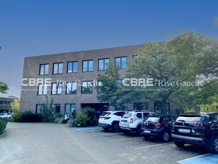 location local professionnel 497m² entzheim 67960