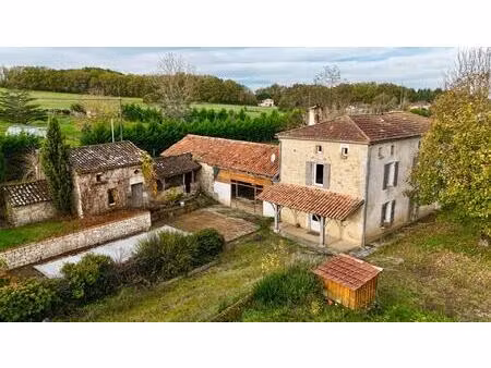 propriété en pierre