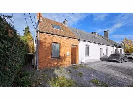 sous option - plus de visite - maison 3 façades à rénover en