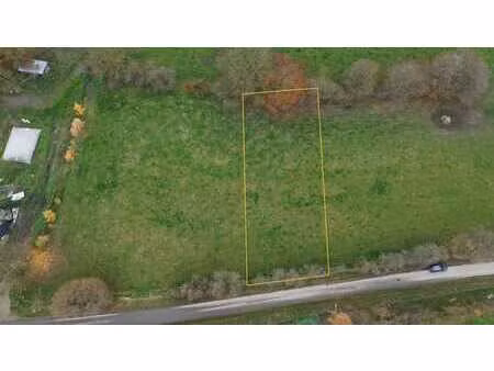 superbe terrain à vendre à bertogne