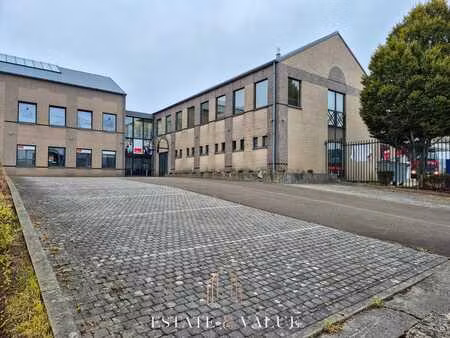 bureau meublé de 32 m²