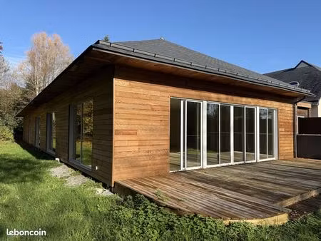 maison 2 pièces 230 m²