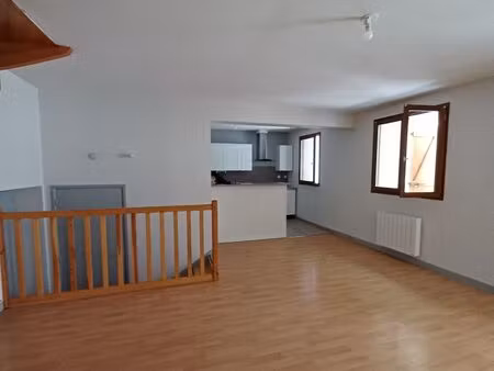 logement t3 a louer - pontaumur