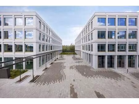 immeuble de bureaux unique à vendre sur the loop