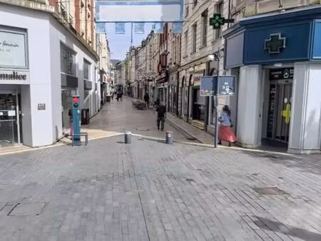 local commercial à louer