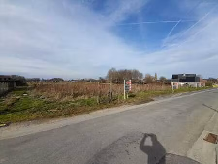 4 bouwgronden geschikt voor open bebouwing met een landel...