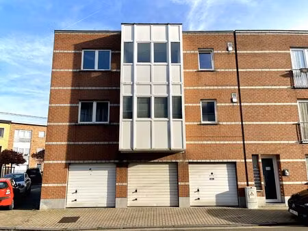 appartement à louer à des trois grands 89 grivegnée (vwd15750)