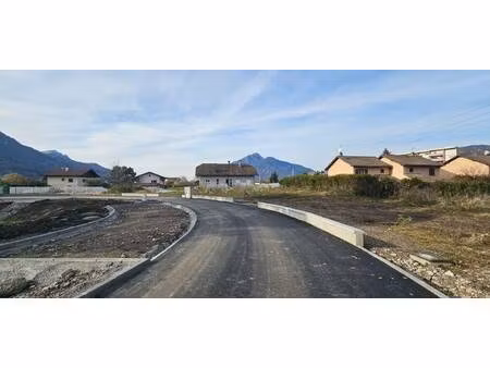 terrain constructible viabilisé à vendre