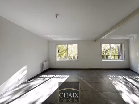 appartement - 75 m2 - 3 pièces entièrement renové avec terra