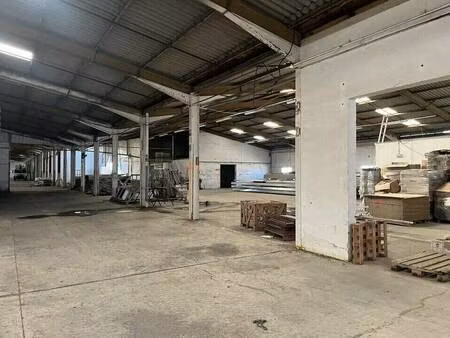 local d'activités à vendre