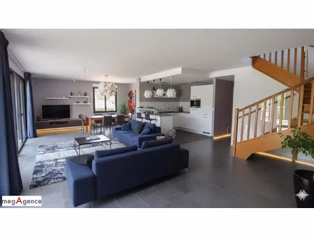 vente maison 5 pièces 90 m² à begles (33130)  381 000 €