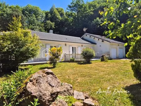 maison de plain-pied 4 chambres avec garage double et jardin arboré sans vis-à-vis à nages
