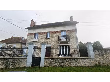 vente maison 6 pièces  233.72m²  soissons