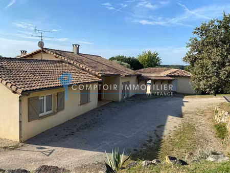 maison 310 m2 sur un terrain de 5413 m2 vacquiers