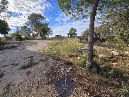 a vendre terrain plat constructible en hauteur vue imprenabl