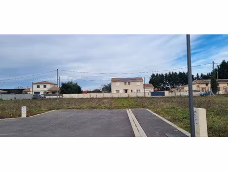 vente terrain 781 m² à le fauga (31410)  103 500 €