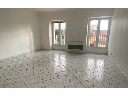 location appartement  29.43 m² t-1 à courpalay  451 €