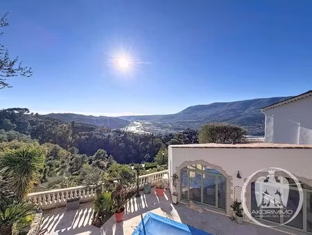 castagniers - maison avec piscine