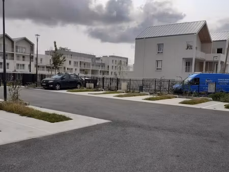 vente parking 162 m² à mitry-mory (77290)  84 000 €