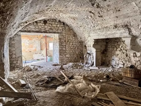 bien à rénover à la piarre (05)