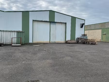 st-mariens: entrepôt à louer