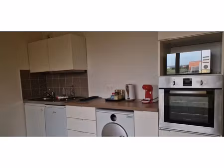 location appartement 1 pièce 27 m² à villiers-le-bel (95400)  895 €