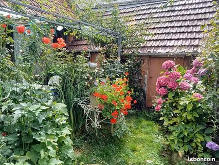 maison ancienne à la campagne