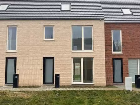 maison neuve économe en énergie avec luxe moderne à vilvo...