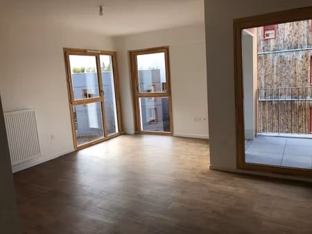 location appartement 3 pièces 69.6 m² à l'ile-saint-denis (93450)  1 290 €