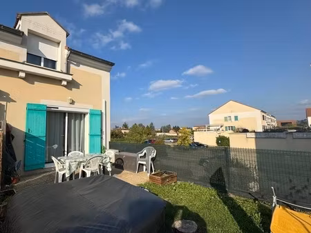 exclusivité – superbe duplex avec jardin et garage – saint-just-saint-rambert