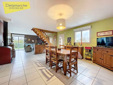 a vendre maison à folligny (50320) avec 5 chambres  double garage et jardin