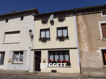 maison 6 pièce(s)  saint-sauvant