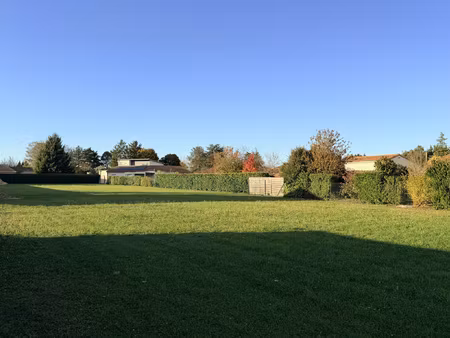 buxerolles - terrain à bâtir 2374m2