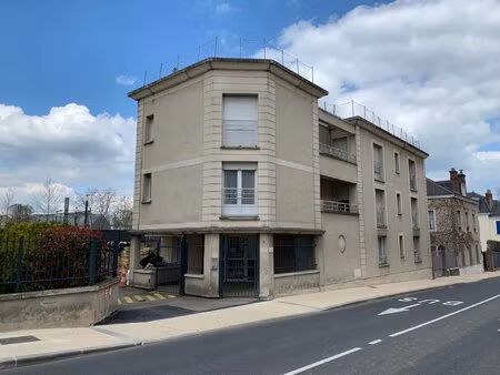 a louer - box de parking chartres