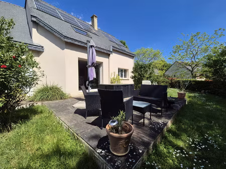 à vendre contemporaine 120 m2 à 10 minutes de sablé 'une