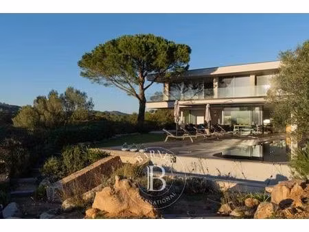 villa de luxe en location porto-vecchio  corse