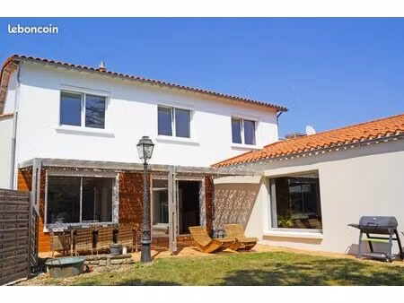 maison + studio 251m² saint fulgent