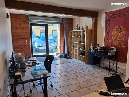 local commercial 32 m2-centre village