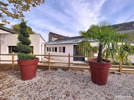 ◊à louer local professionnel