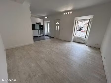 studio 1 pièce 25 m²
