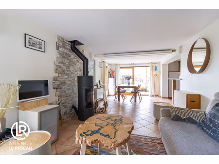 maison familiale avec jardin située rue de la grande fontain