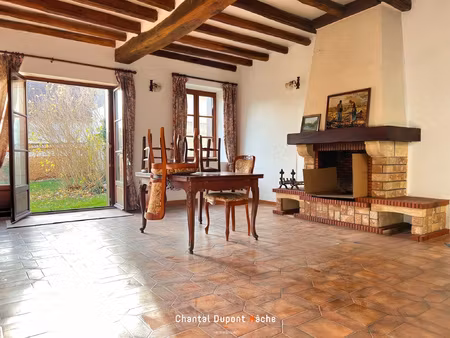 saint prest - en coeur de village  maison ancienne à rénover 