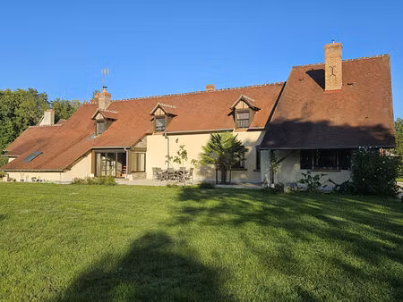 maison villeherviers 7 pièce(s) 204.22 m2