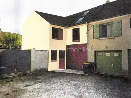 immeuble de 128 m² à doue